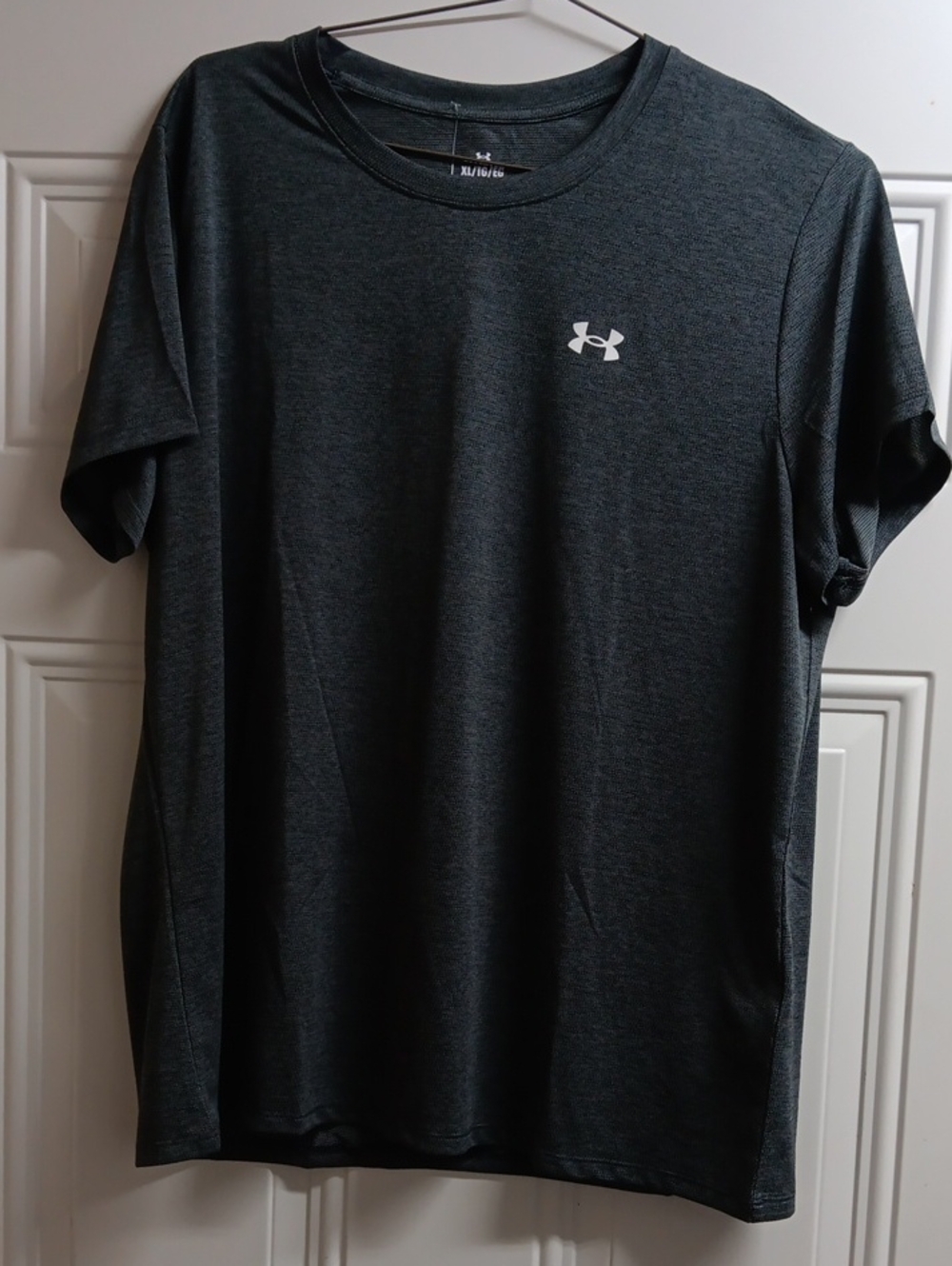 Under Armour Women’s Short-Sleeve Performance Tee — Dark Gray